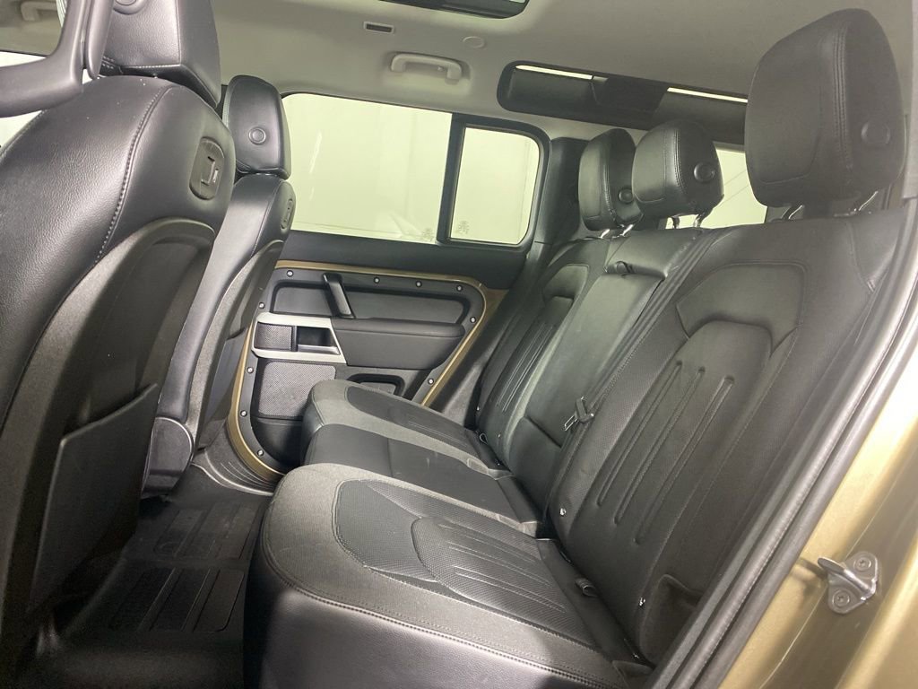 Used 2021 Land Rover Defender 110 SE image 12