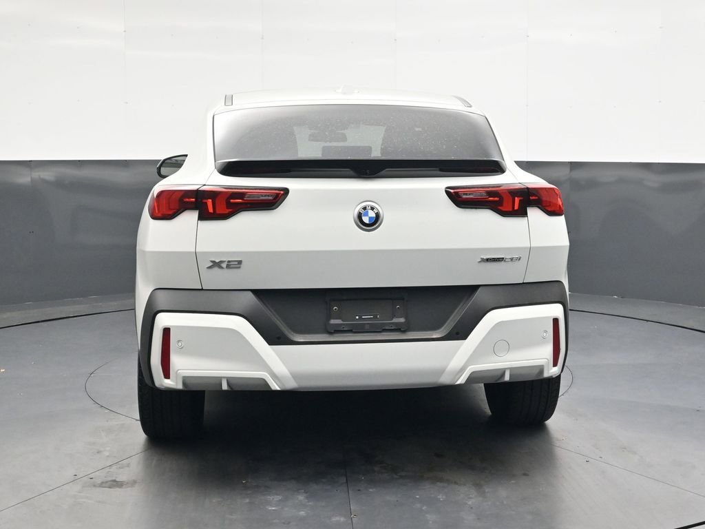Used 2025 BMW X2 xDrive28i image 6