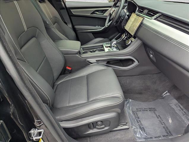 Certified 2025 Jaguar F-PACE R-Dynamic S AWD/4WD image 21