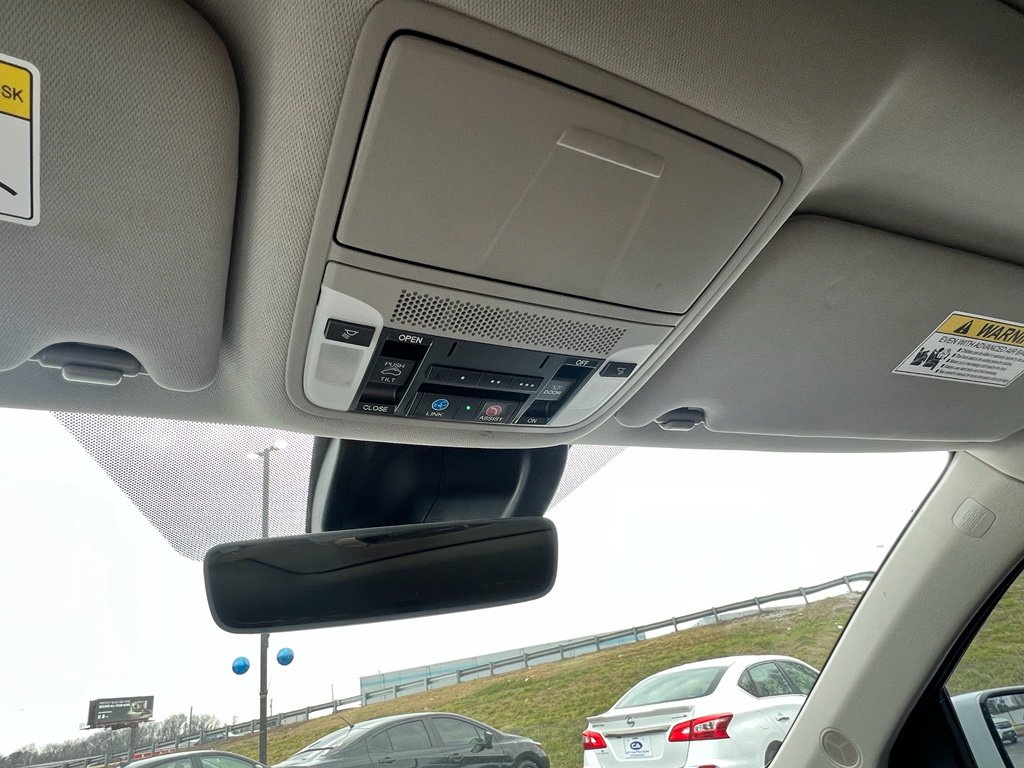 Used 2020 Acura MDX SH-AWD w/ Technology Package image 32