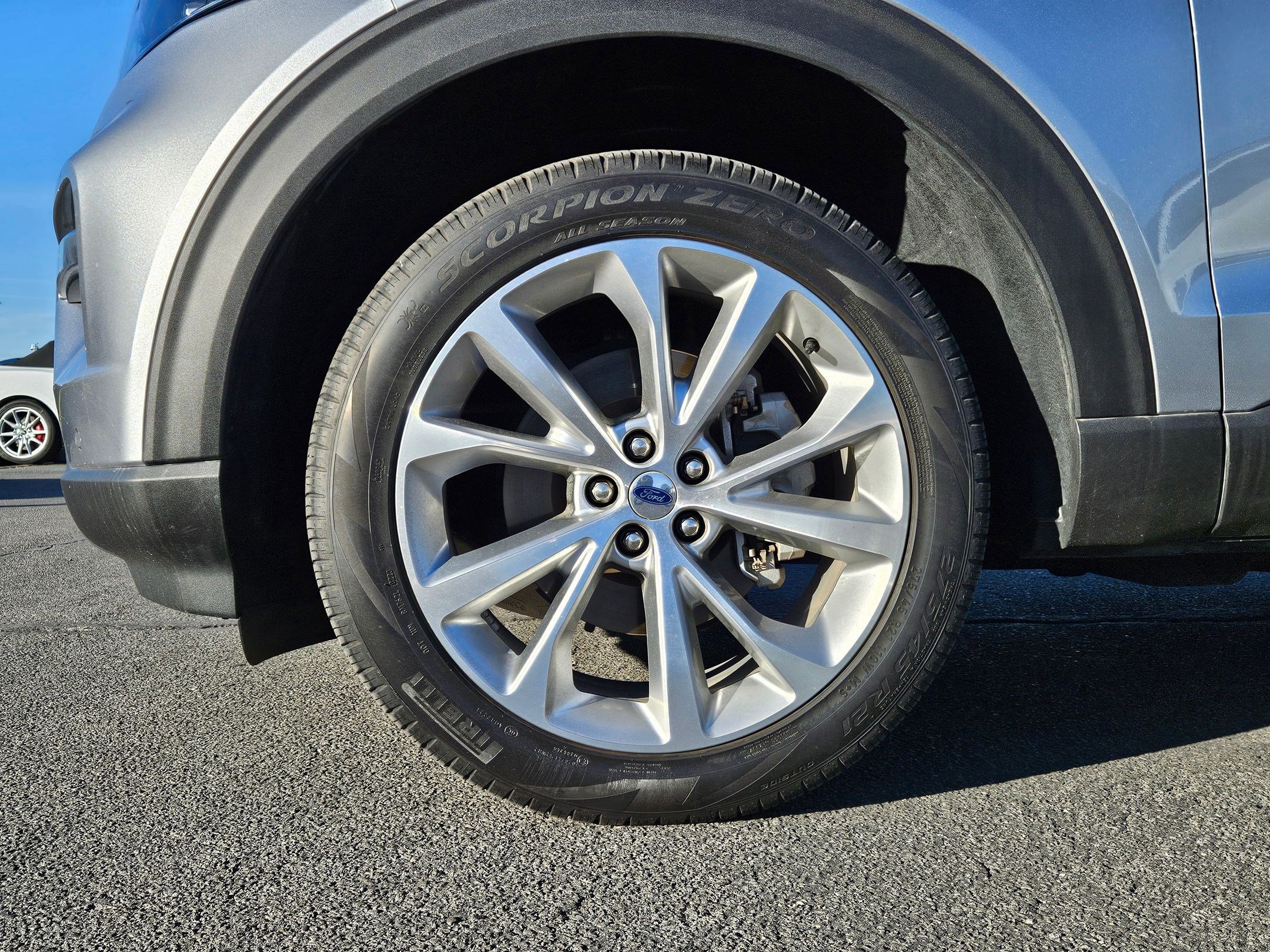 Used 2023 Ford Explorer Platinum w/ Technology Package image 14