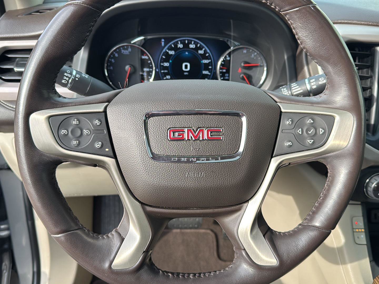 Used 2019 GMC Acadia Denali w/ Technology Package image 17