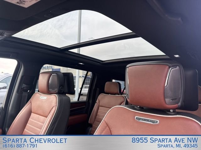 Used 2023 GMC Yukon XL Denali Ultimate image 15