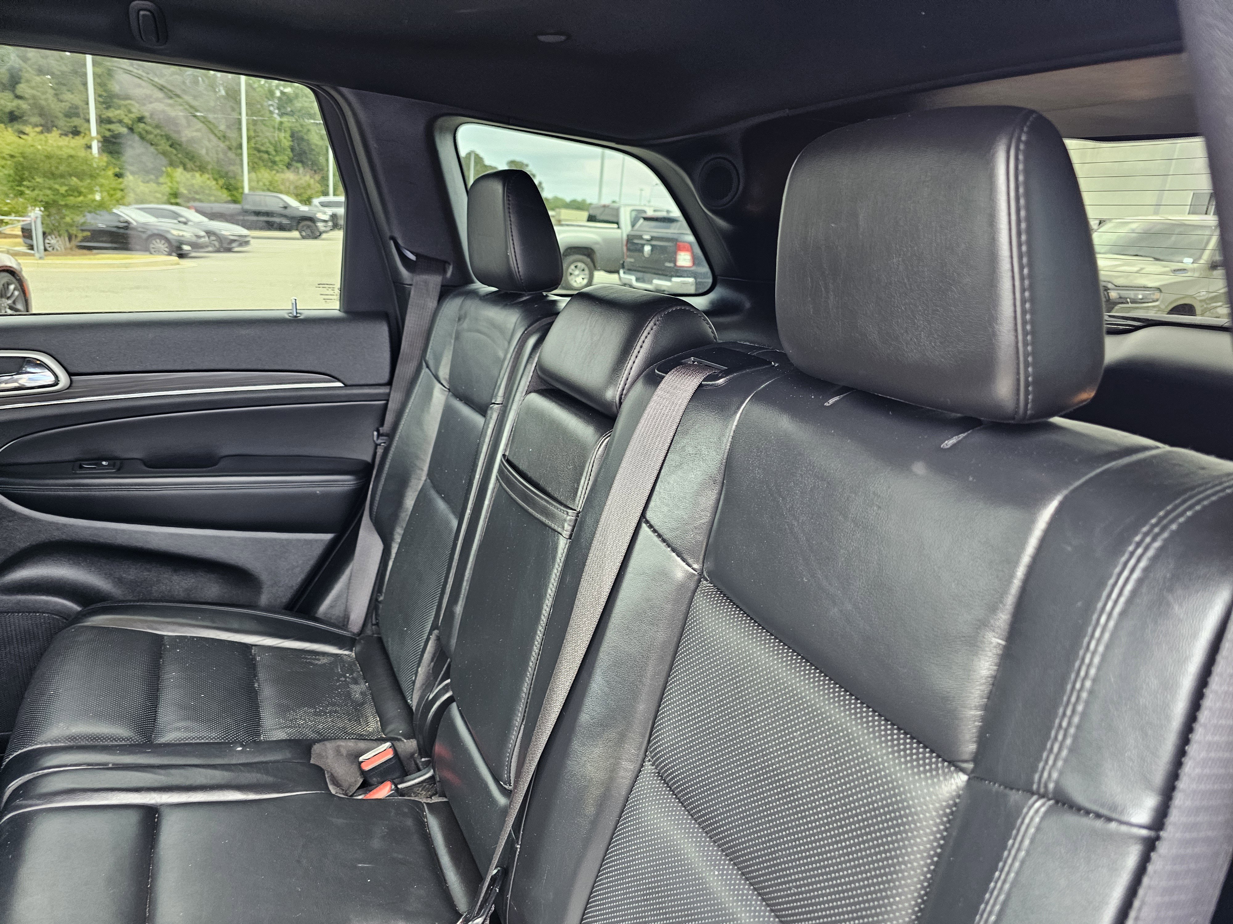 Used 2021 Jeep Grand Cherokee Limited w/ Luxury Group II RWD image 34