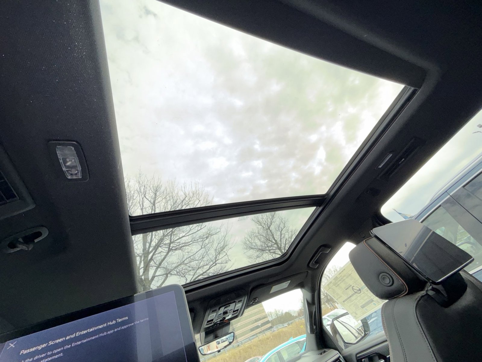 New 2026 GMC Yukon XL AT4 image 24