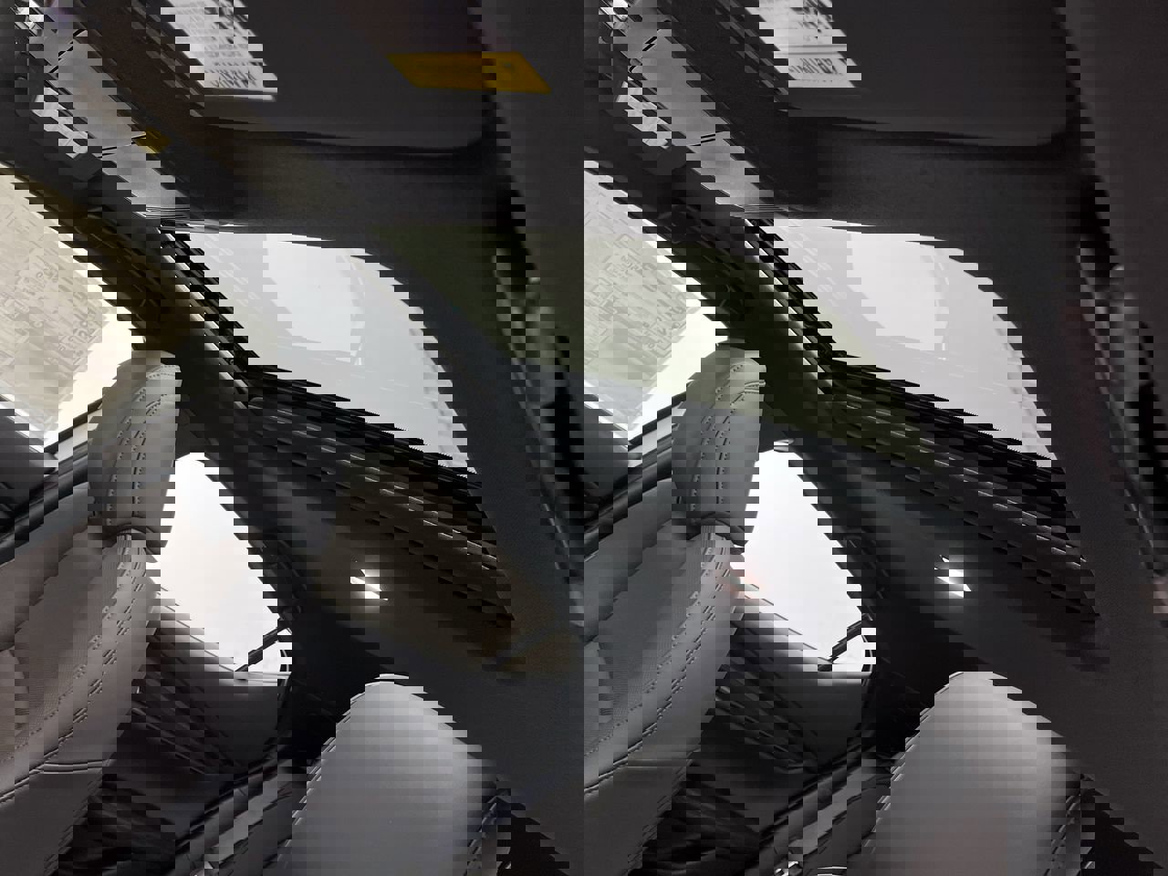 New 2025 MAZDA MAZDA3 Hatchback w/Premium Plus Pkg image 7