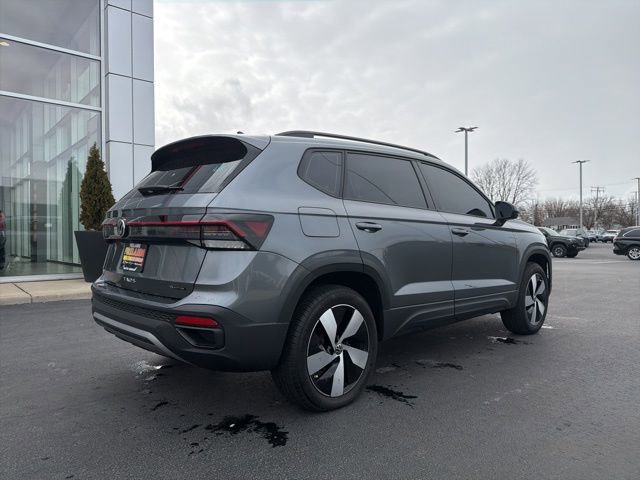 Used 2025 Volkswagen Taos S image 7
