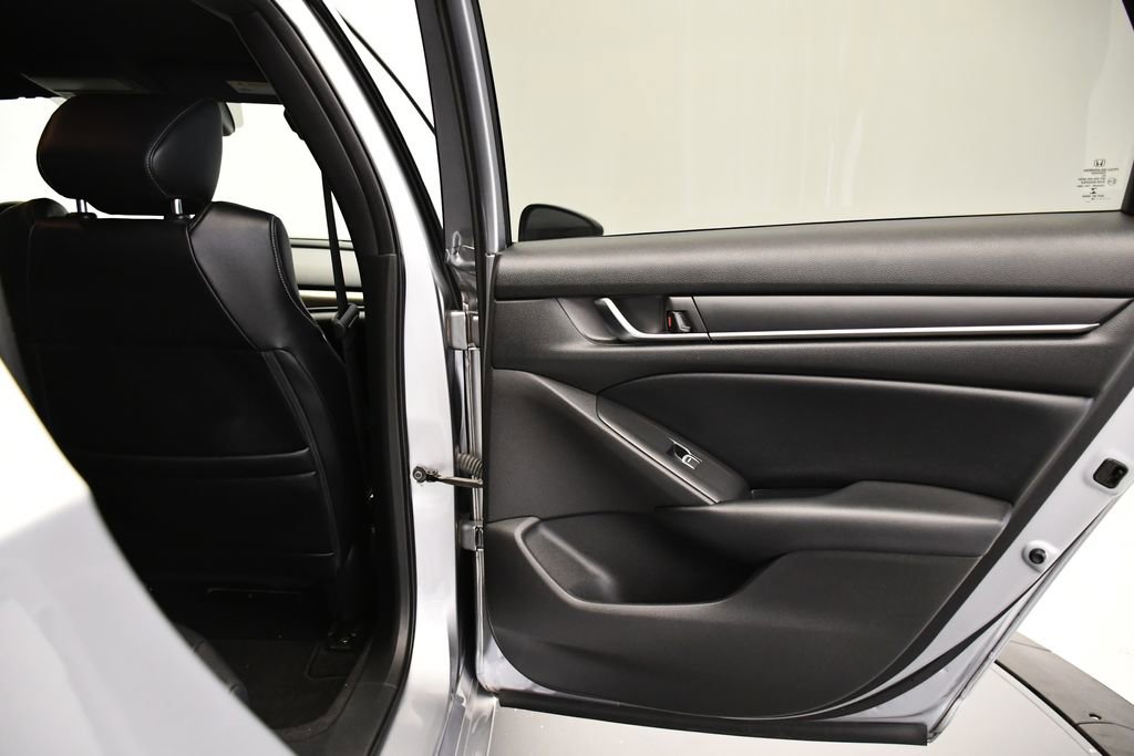 Used 2018 Honda Accord Sport image 46