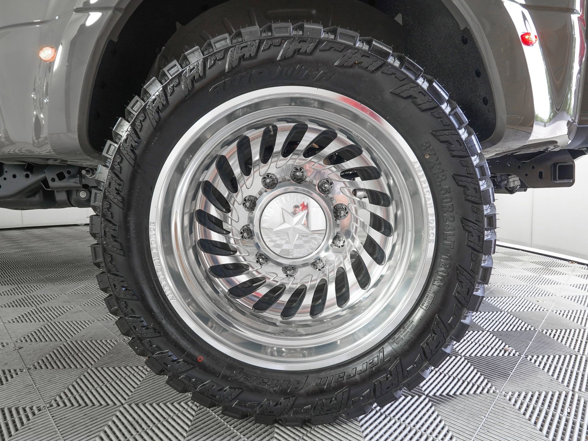 Used 2026 Ford F450 King Ranch w/ Chrome Package image 38