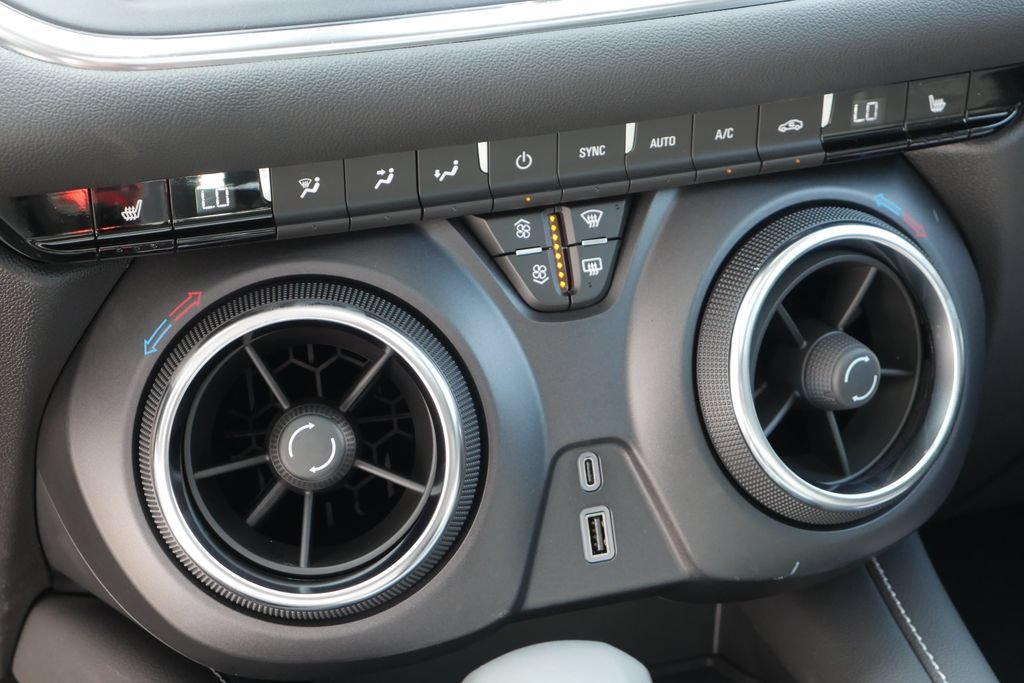 New 2026 Chevrolet Blazer LT w/ Sound & Technology Package AWD/4WD image 23