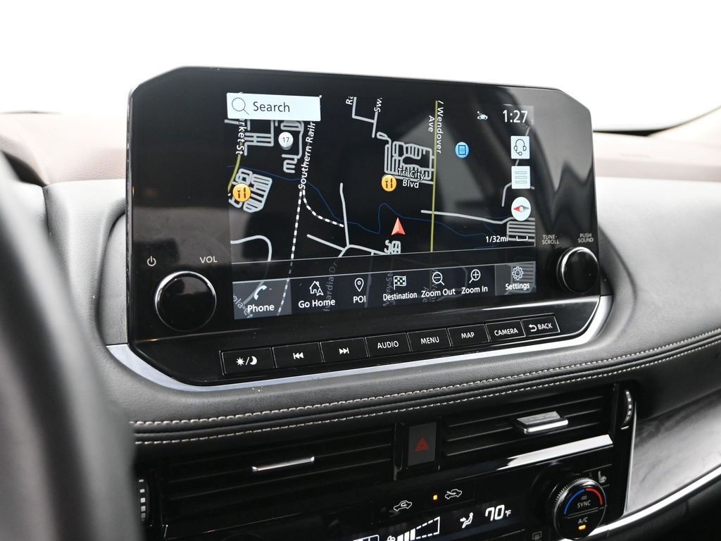 Used 2023 Nissan Rogue Platinum w/ Platinum Premium Package image 18