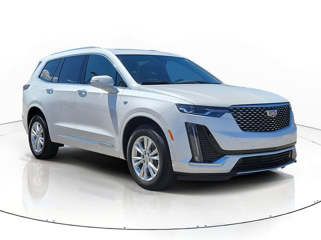 Certified 2025 Cadillac XT6 Luxury AWD/4WD image 2