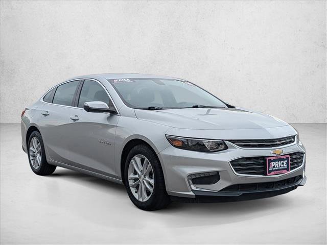Used 2017 Chevrolet Malibu LT FWD image 3