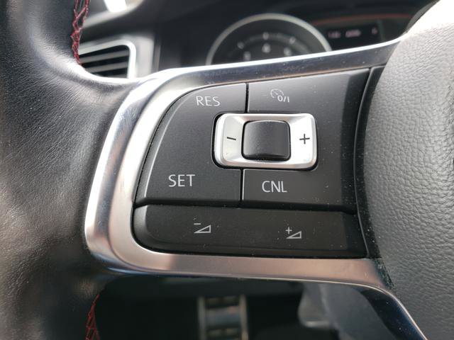 Used 2015 Volkswagen GTI S FWD image 21