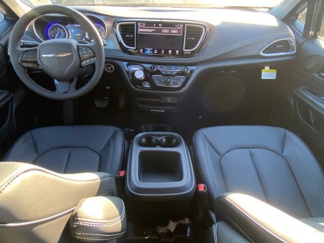 New 2026 Chrysler Pacifica Select w/ S Appearance Package FWD image 36