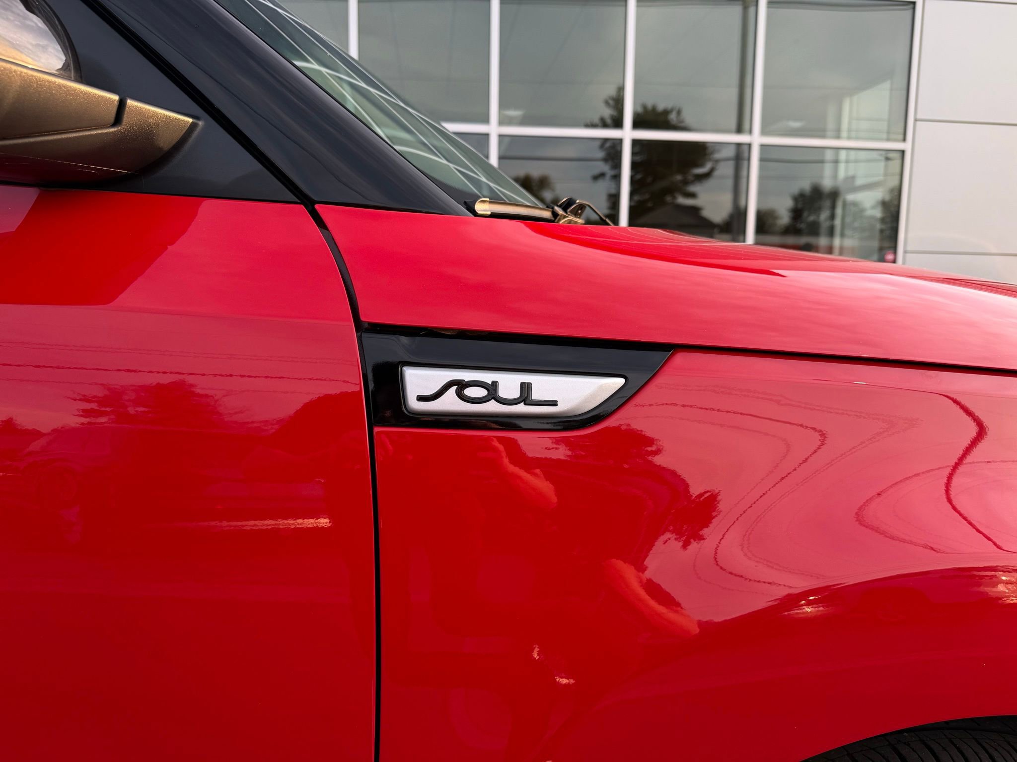 Used 2019 Kia Soul + image 7