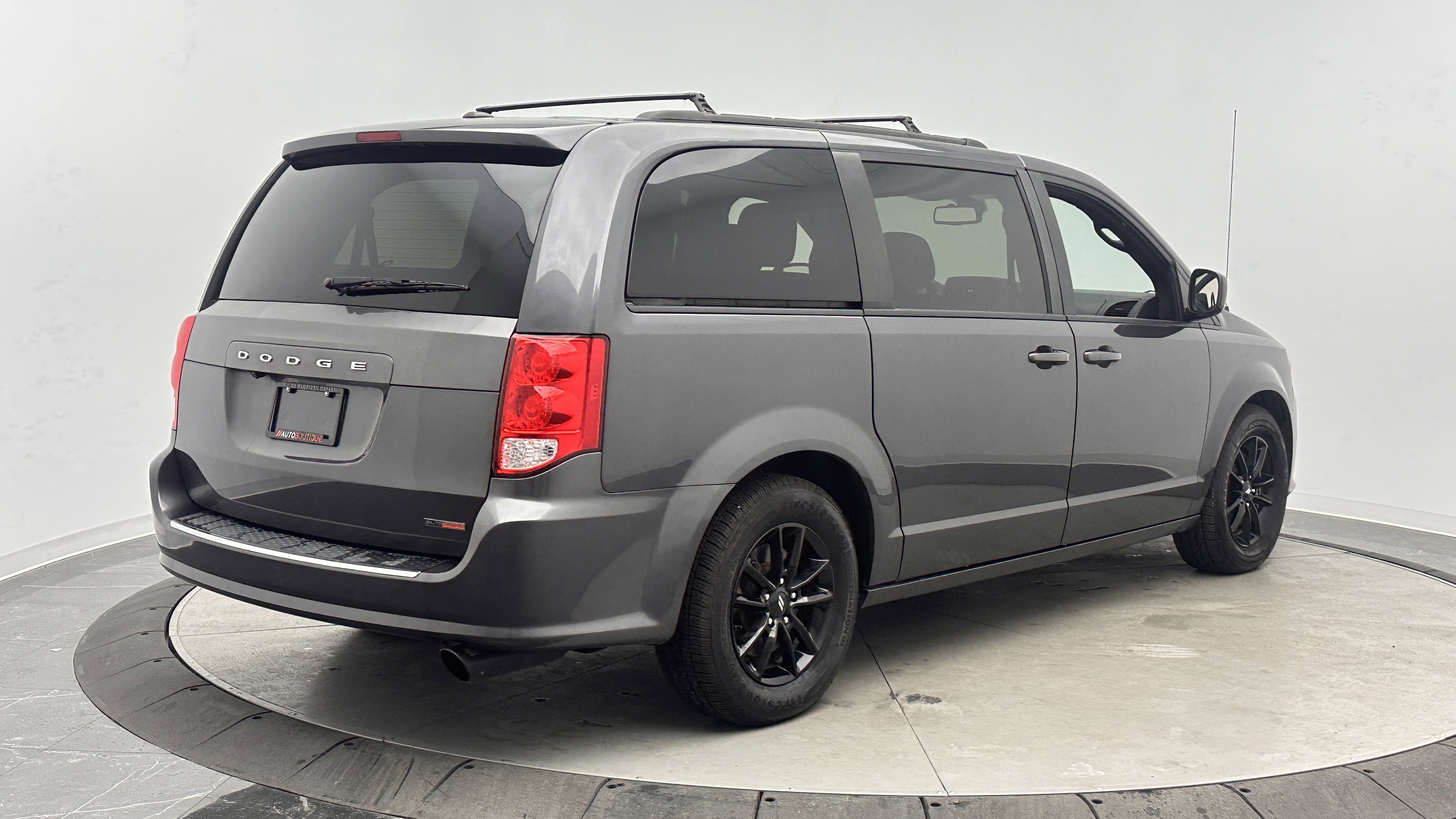 Used 2019 Dodge Grand Caravan GT image 7