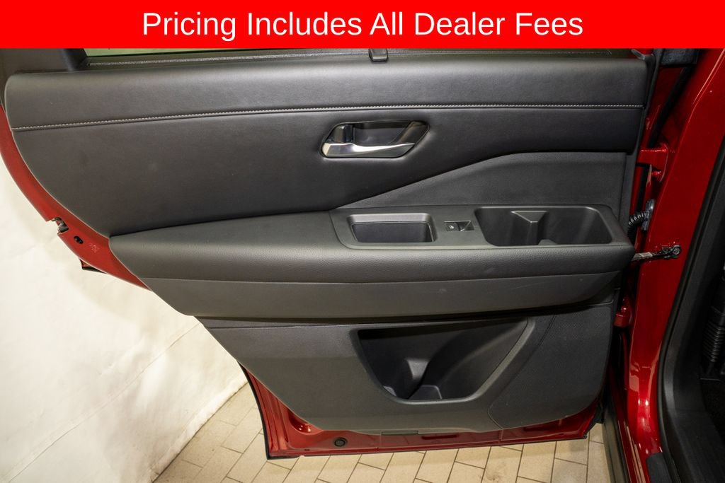 Used 2024 Nissan Pathfinder SL w/ SL Premium Package FWD image 13