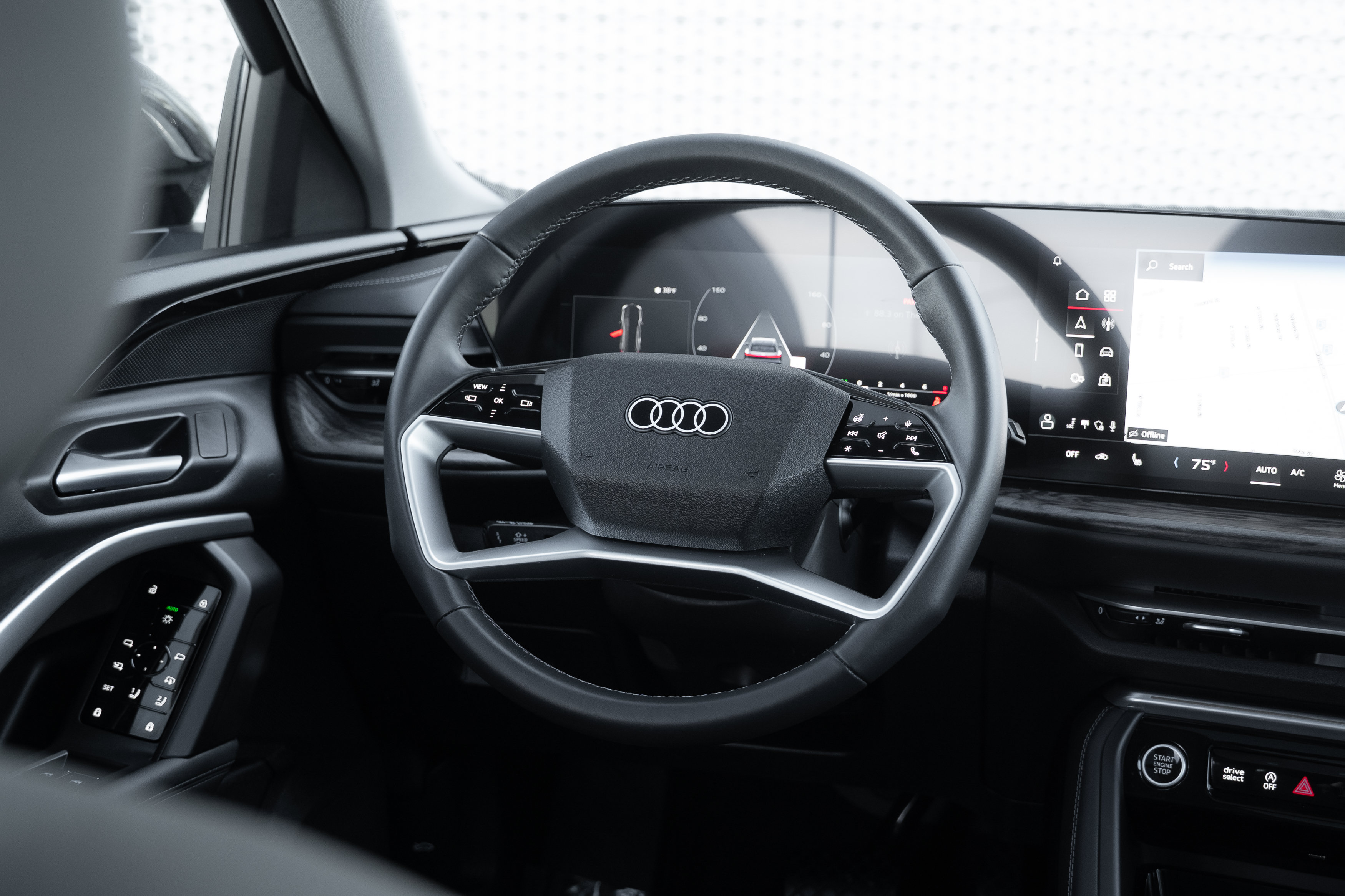 Certified 2025 Audi Q5 Premium w/ Convenience Package AWD/4WD image 9