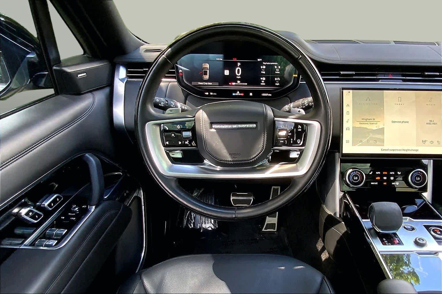Used 2023 Land Rover Range Rover SE AWD/4WD image 6