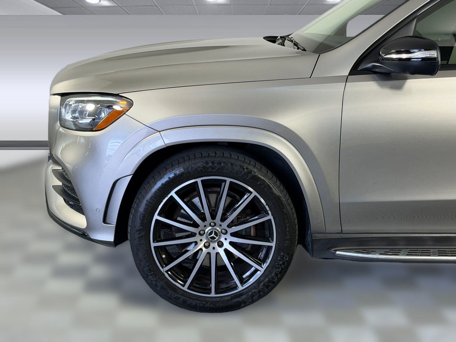 Used 2023 Mercedes-Benz GLS 450 4MATIC image 11
