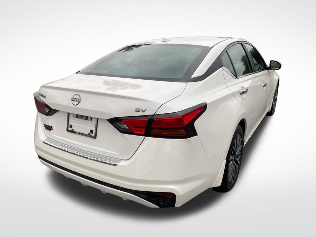 Used 2023 Nissan Altima 2.5 SV image 7