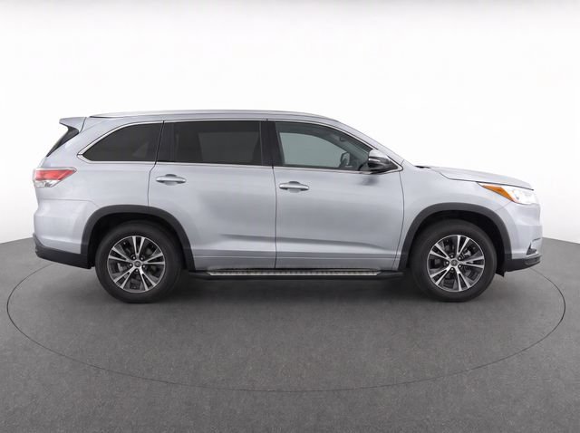 Used 2023 Acura RDX w/ Technology Package FWD image 8