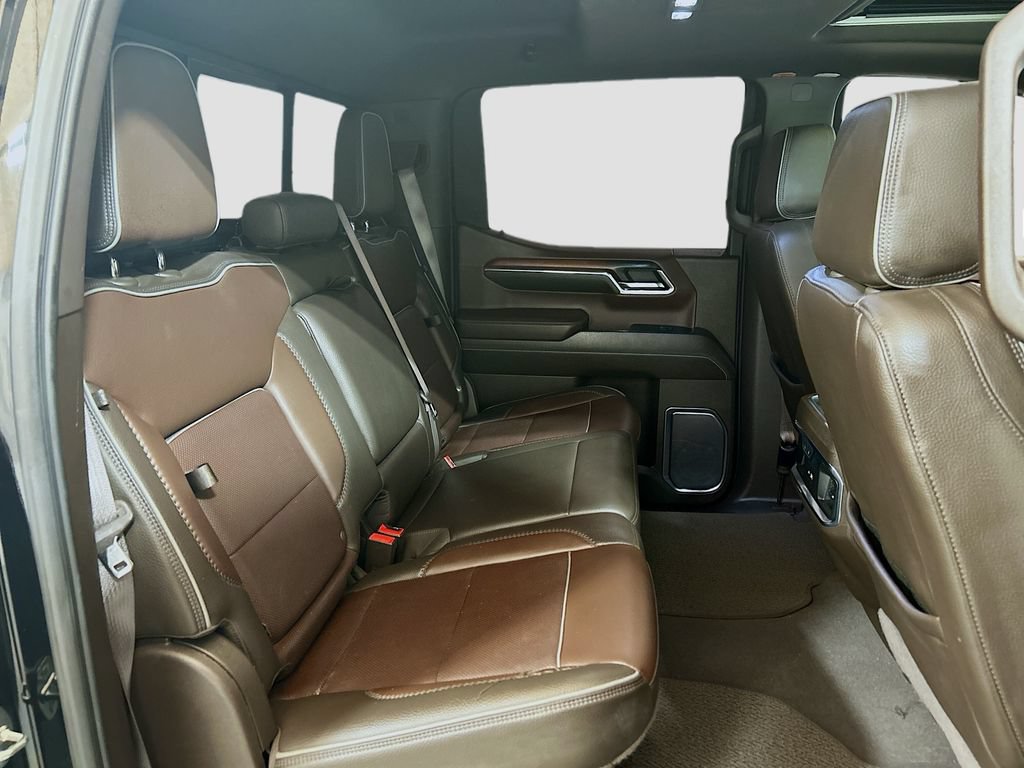 Used 2024 GMC Sierra 1500 Denali w/ Denali Reserve Package RWD image 27