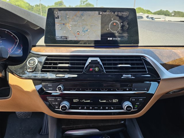 Used 2020 BMW 530i w/ Premium Package RWD image 24