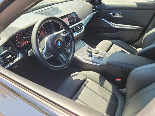 Used 2020 BMW 330i Sedan w/ M Sport Package RWD image 3