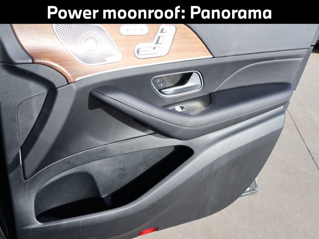 Used 2025 Mercedes-Benz GLS 450 4MATIC image 14