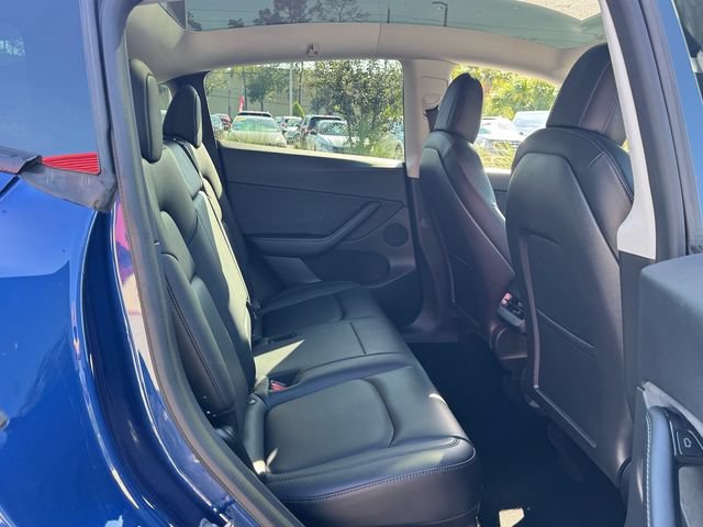 Used 2021 Tesla Model Y Long Range AWD/4WD image 17