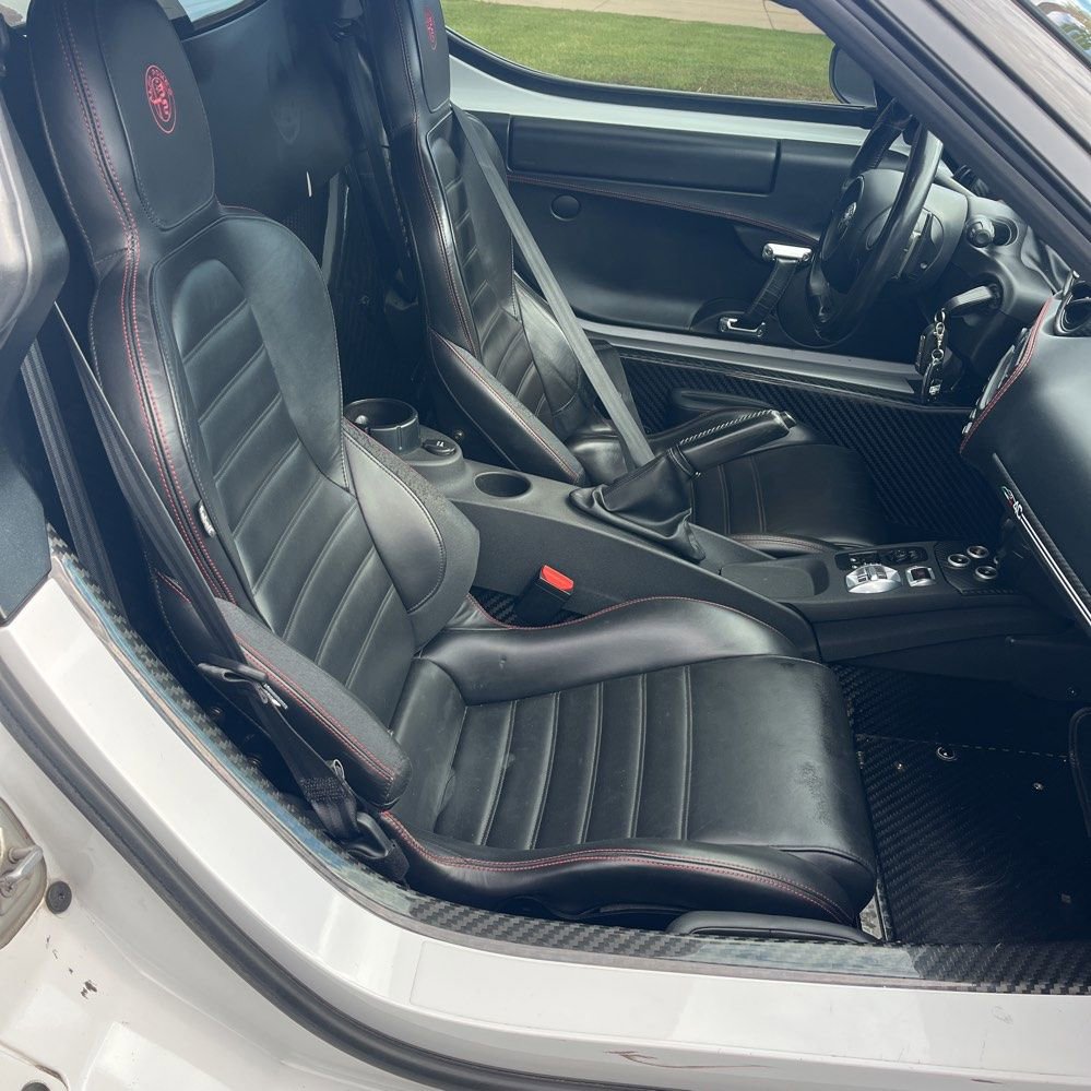 Used 2018 Alfa Romeo 4C Spider RWD image 9