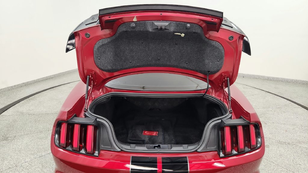 Used 2020 Ford Mustang Shelby GT350 w/ Technology Package RWD image 26