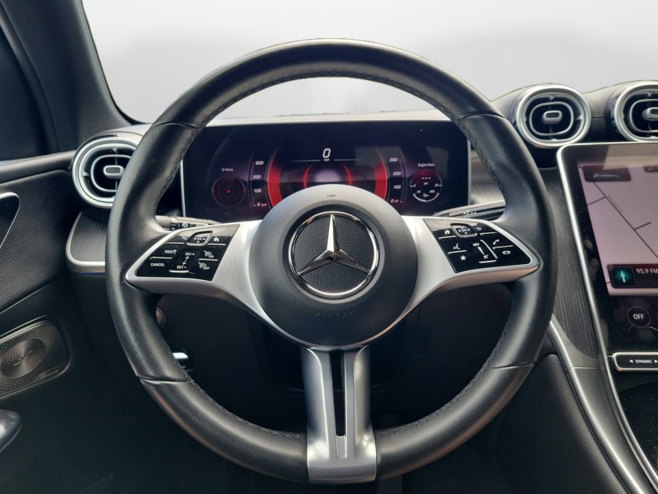 Used 2023 Mercedes-Benz GLC 300 4MATIC image 10