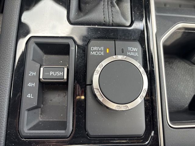 Used 2025 Toyota Tundra Limited image 32