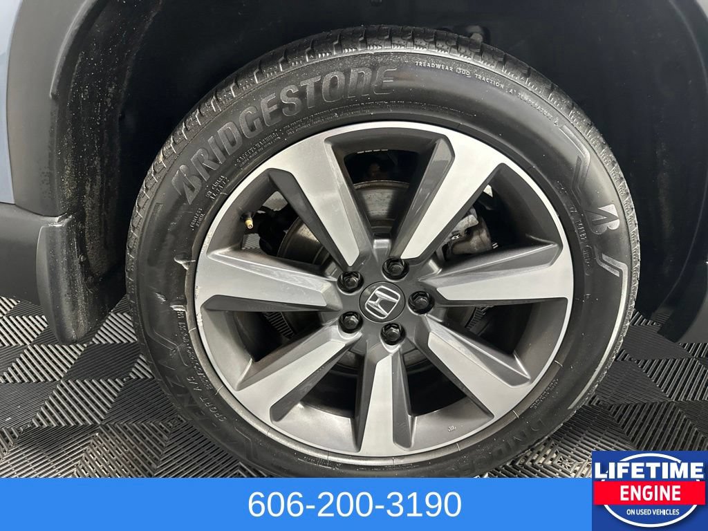 Used 2024 Honda Pilot Elite image 12
