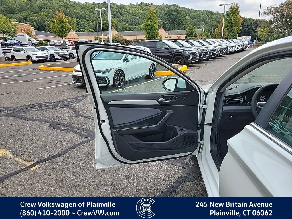 New 2026 Volkswagen Jetta SE FWD image 37