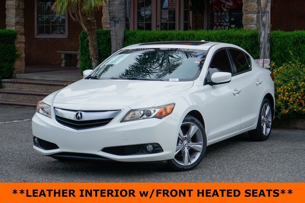 Used 2013 Acura ILX w/ Premium Package FWD image 4