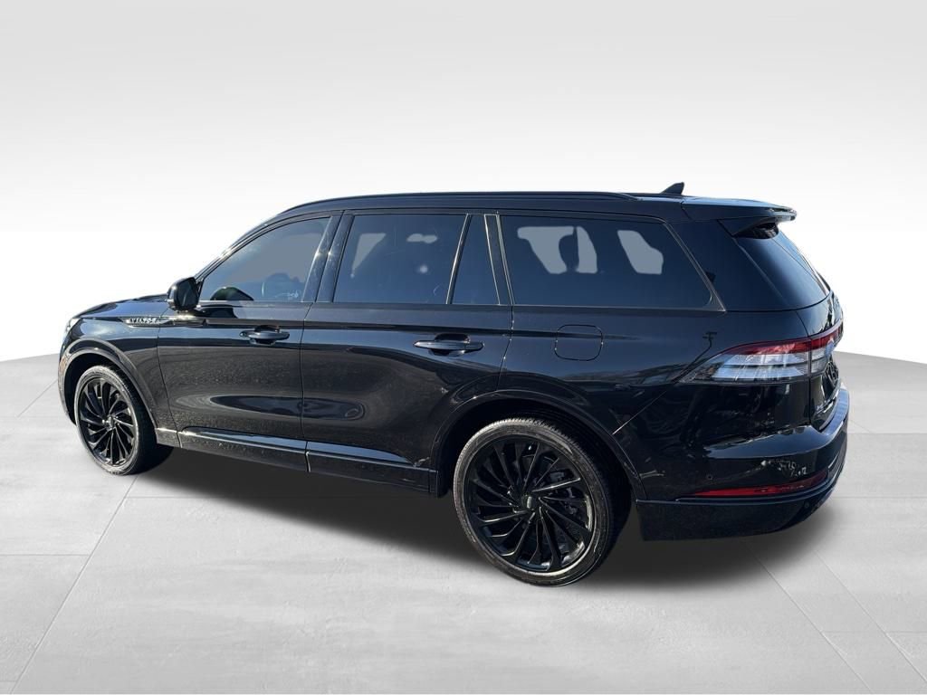 Used 2022 Lincoln Aviator Reserve w/ Equipment Group 201A image 3