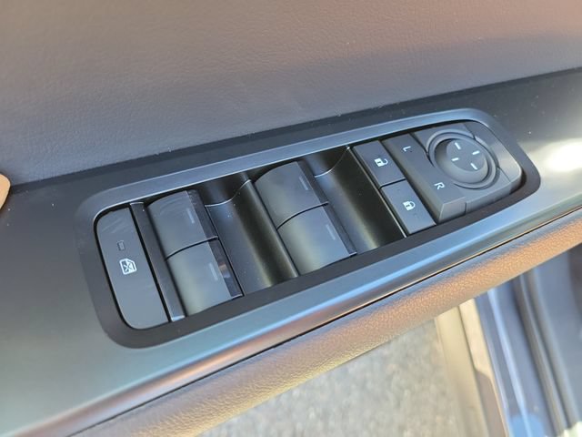 New 2026 Lexus UX 300h AWD image 19