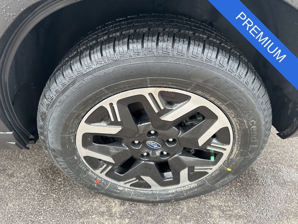 Used 2025 Subaru Forester Premium image 35