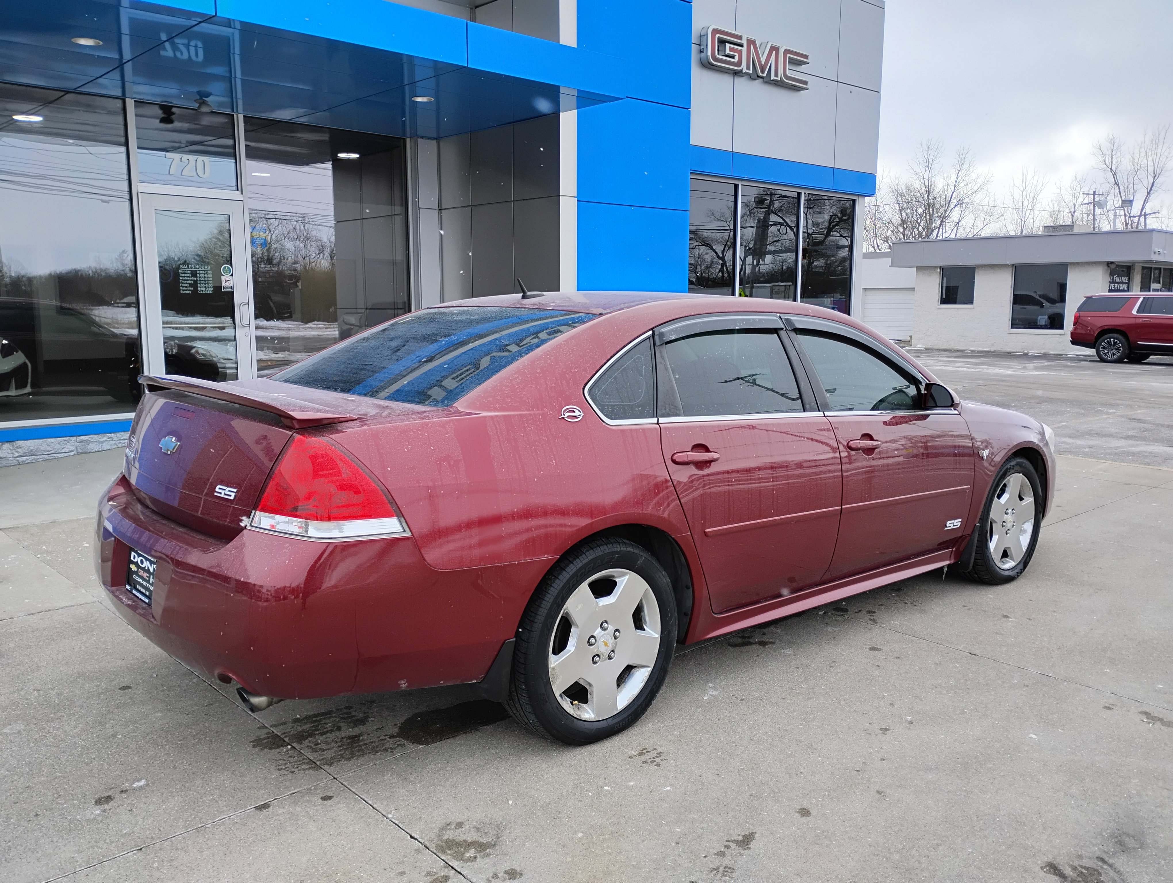 Used 2009 Chevrolet Impala SS w/ Convenience Package image 31