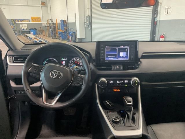 Used 2021 Toyota RAV4 XLE Premium AWD/4WD image 12