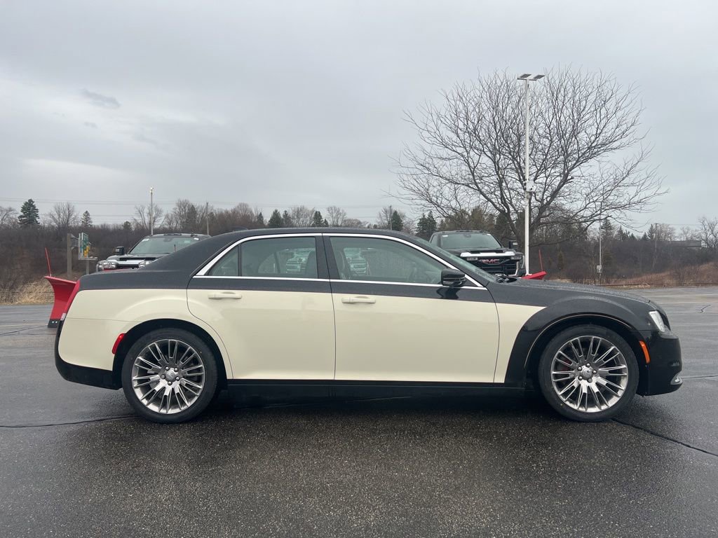 Used 2019 Chrysler 300 C w/ Sun, Sound & Nav Package image 3