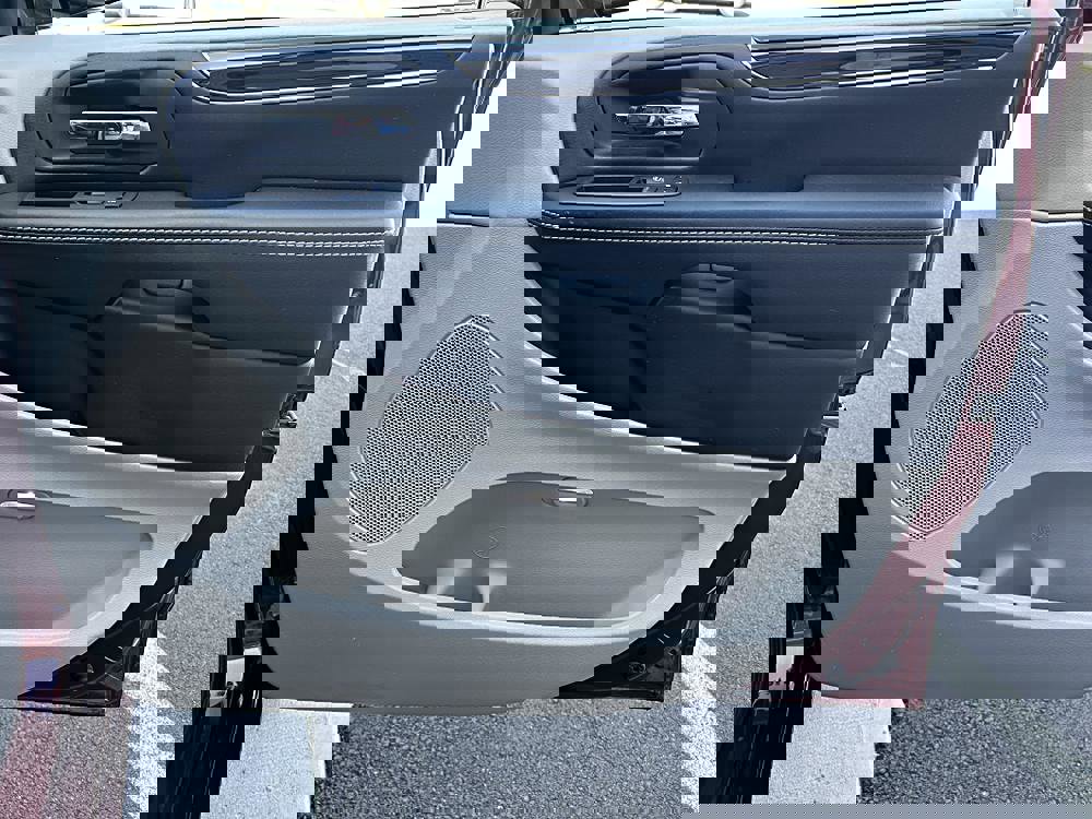 Used 2019 Dodge Grand Caravan SXT w/ Driver Convenience Group image 24