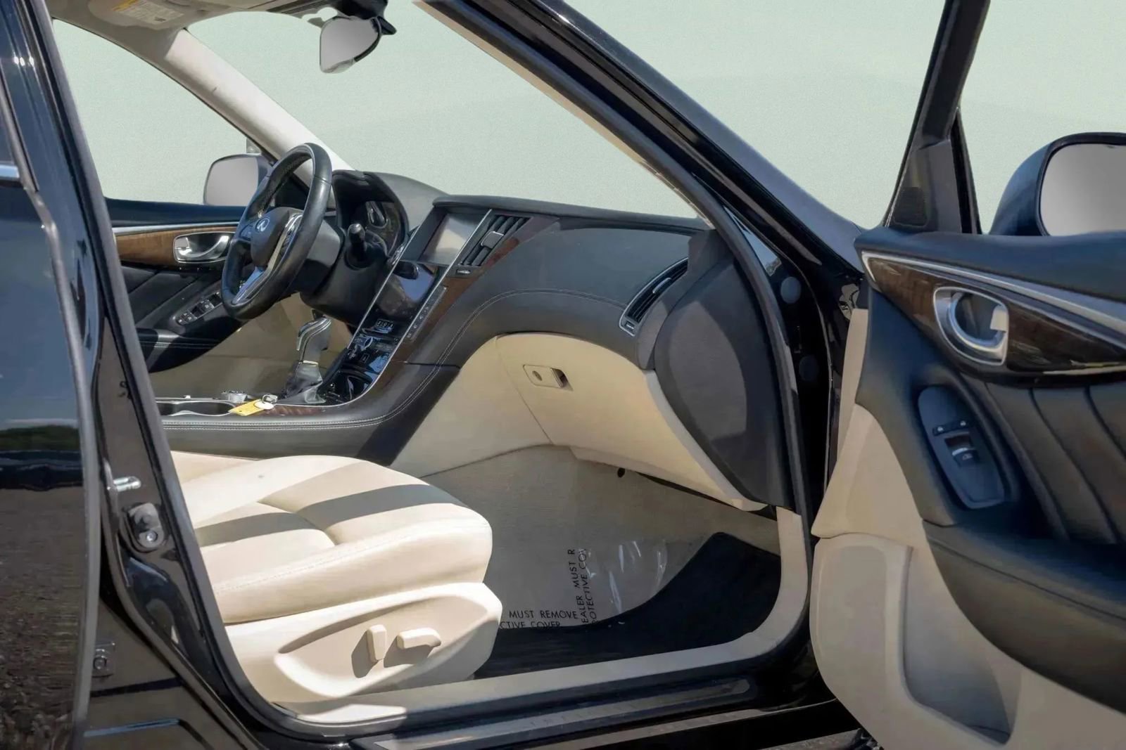 Used 2019 INFINITI Q50 Luxe w/ Essential Package (3.0T Luxe) image 45