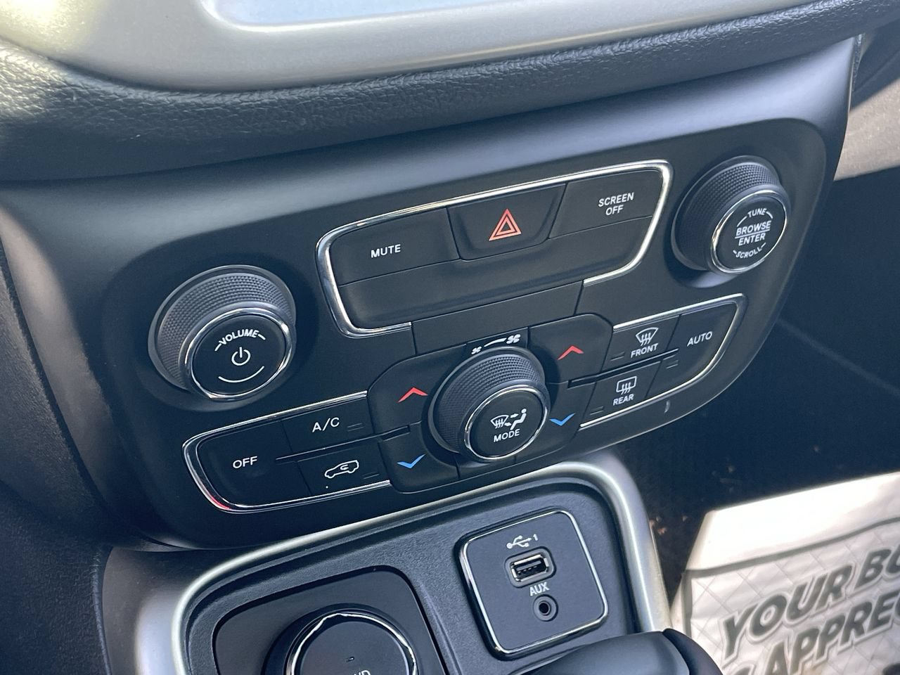 Used 2021 Jeep Compass Latitude w/ Sun and Sound Group AWD/4WD image 19
