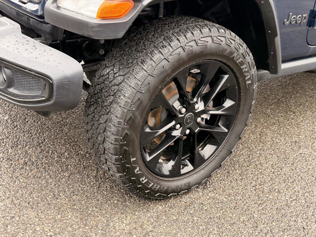 Used 2025 Jeep Gladiator Sport image 24