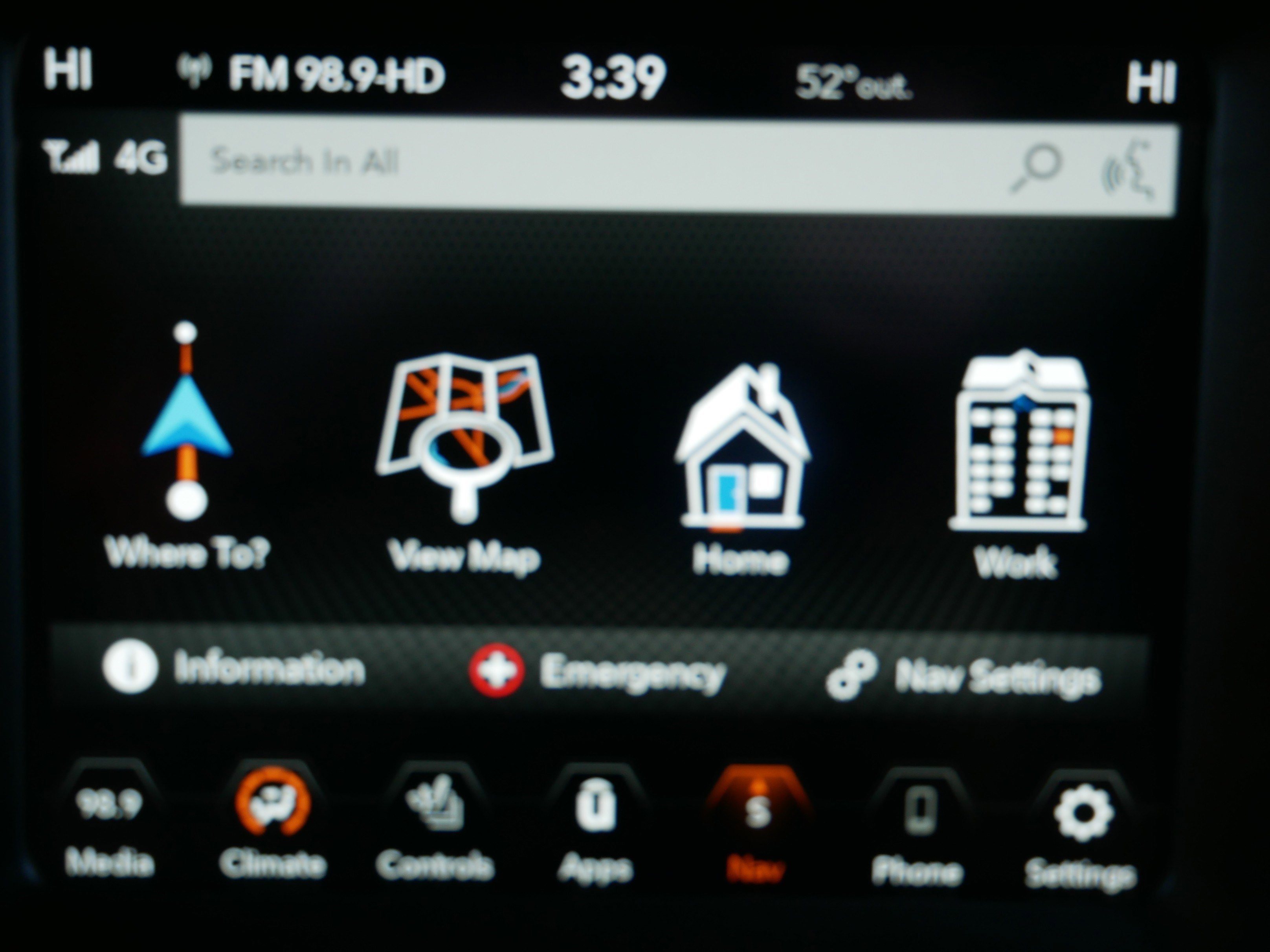 Used 2023 Jeep Renegade Limited image 22